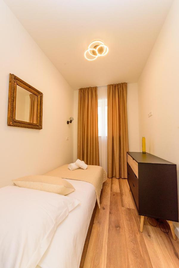 Apartmani Bokin Bol Luaran gambar