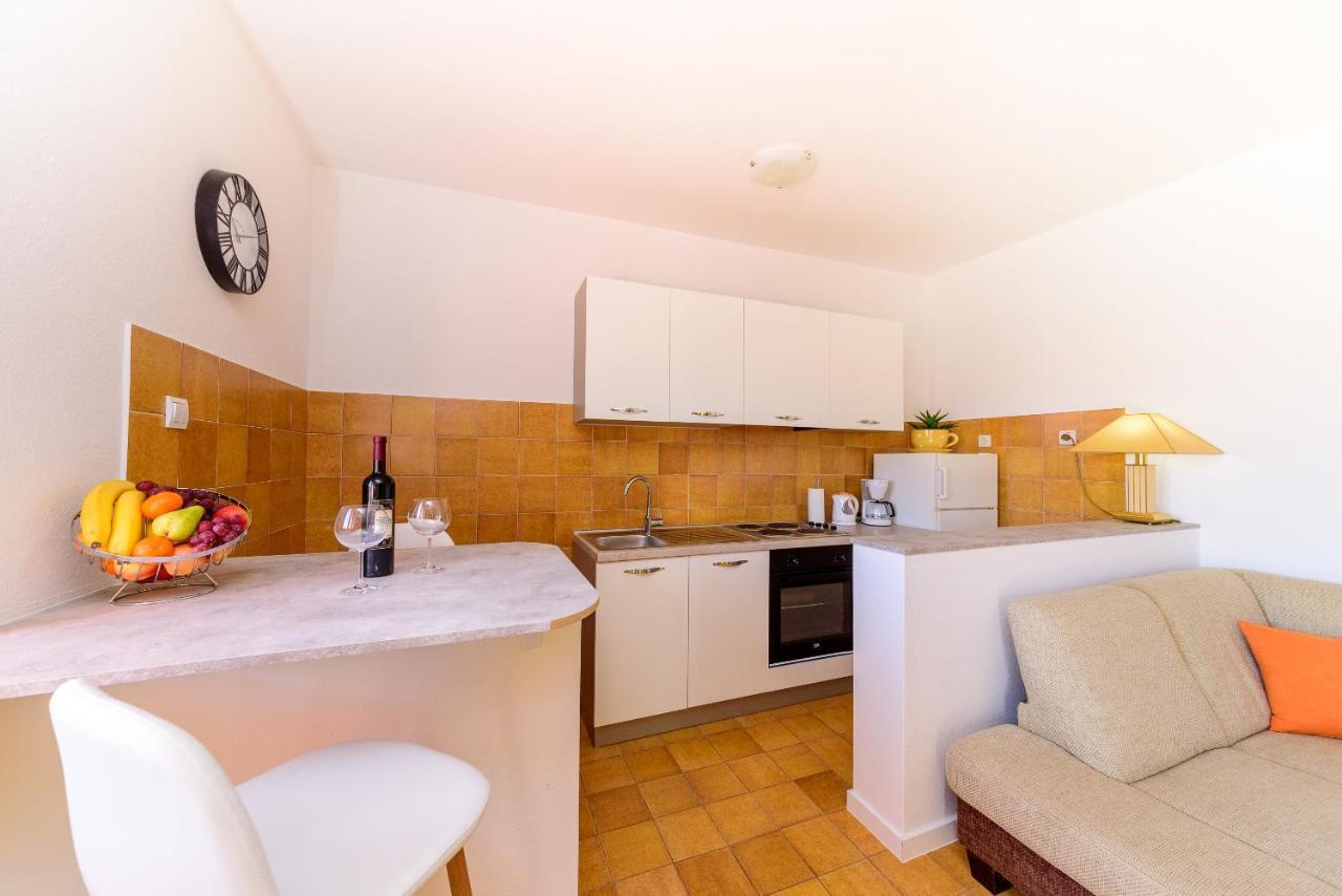 Apartmani Bokin Bol Luaran gambar
