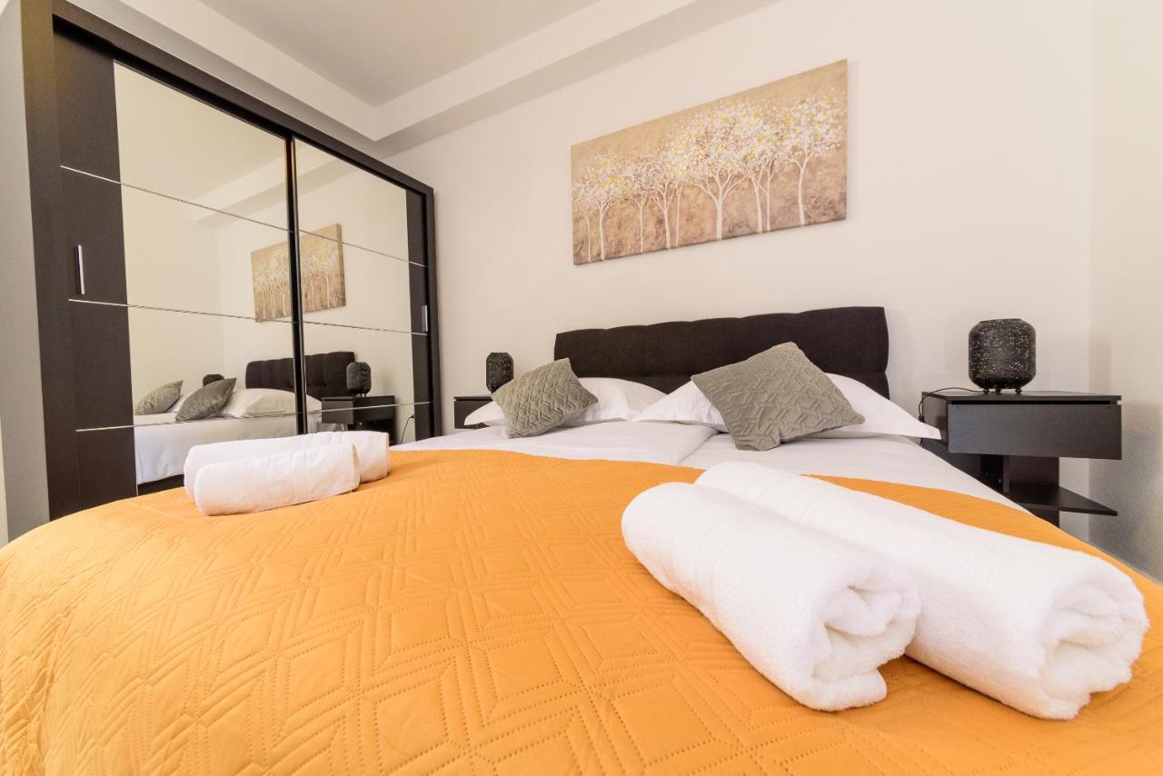 Apartmani Bokin Bol Luaran gambar